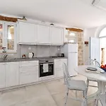 Вилла The Harbour House *