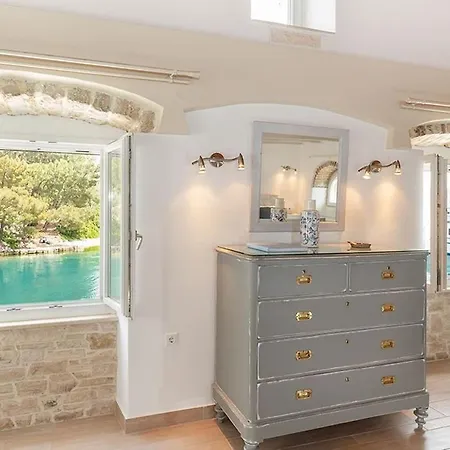 Villa The Harbour House *