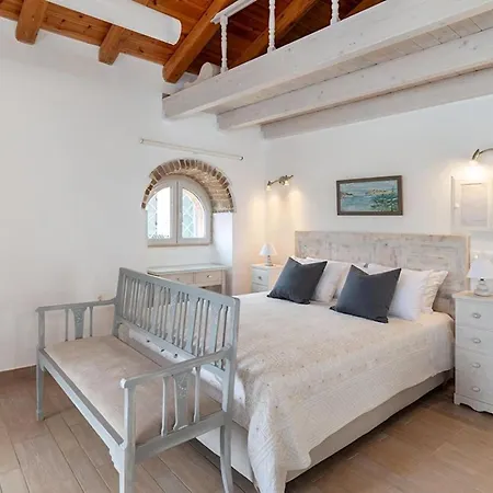 Villa The Harbour House *