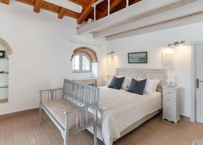 Villa The Harbour House *