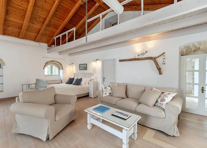 The Harbour House *