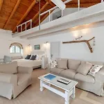 The Harbour House *